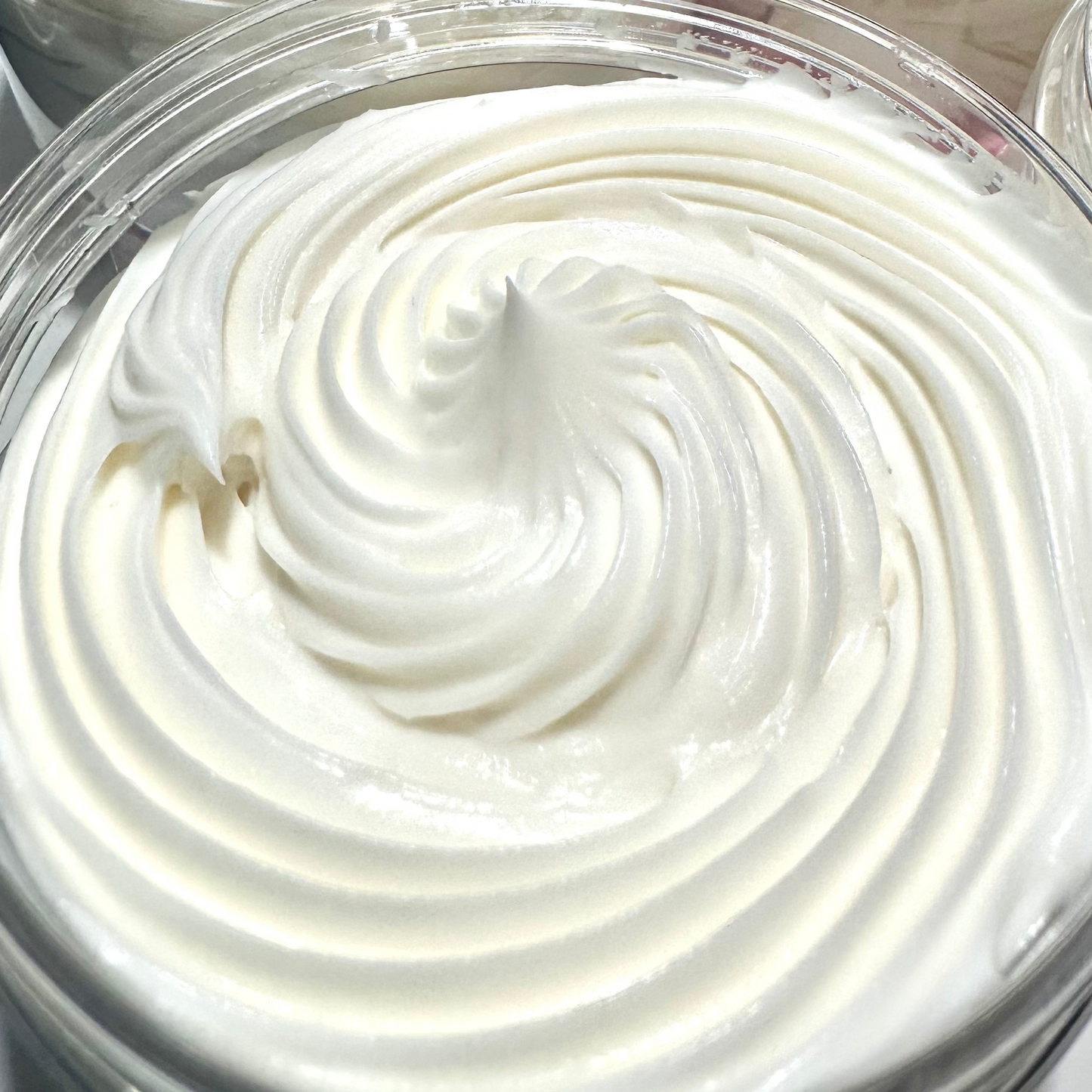 MARSHMALLOW BLUSH WHIPPED BODY BUTTER FROSTING