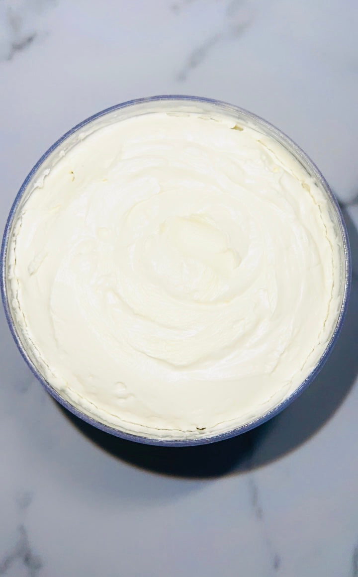 MOISTURIZING HAIR BUTTER
